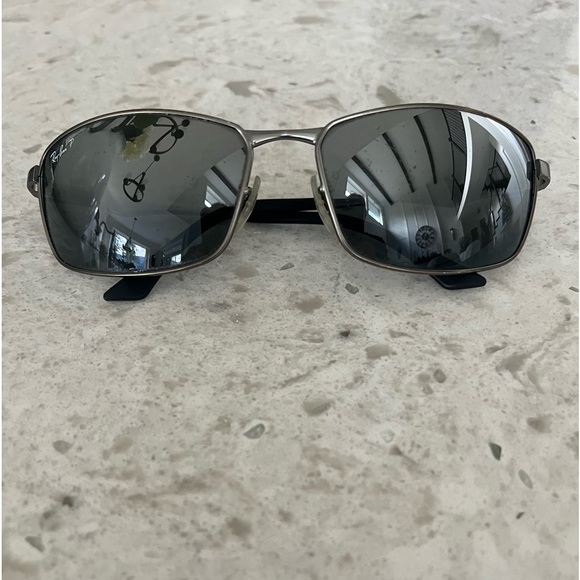 Ray-Ban polarized sunglasses - Picture 2 of 4